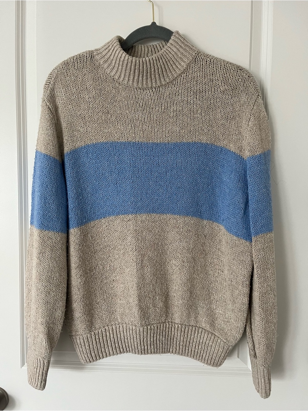 Aerie Small Neutral and Blue Longsleeve Turtleneck Sweater